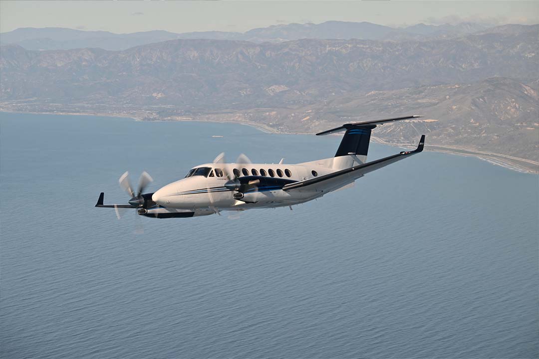 King Air 350 – Setting the bar for performance, comfort and safety King Air 350 in-flight